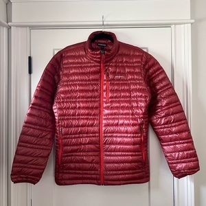 Patagonia Men’s Ultralight Down Jacket